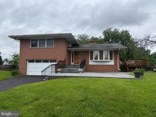 9928 LAKE JACKSON DR, Manassas, VA 20110