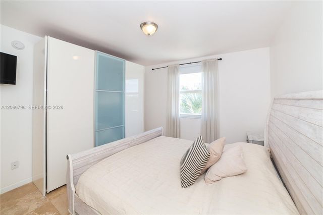 17100 N Bay Road 1501, Sunny Isles Beach, FL 33160