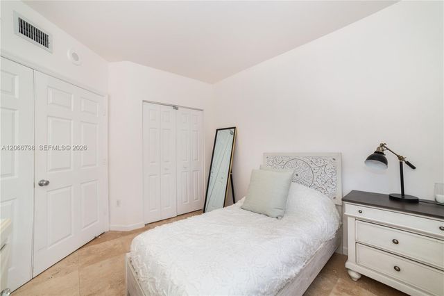 17100 N Bay Road 1501, Sunny Isles Beach, FL 33160
