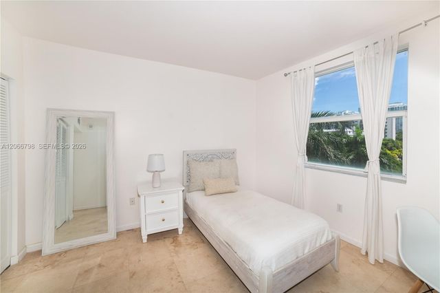 17100 N Bay Road 1501, Sunny Isles Beach, FL 33160