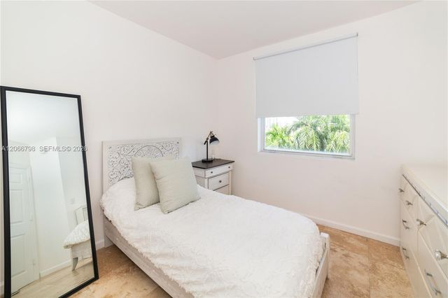 17100 N Bay Road 1501, Sunny Isles Beach, FL 33160