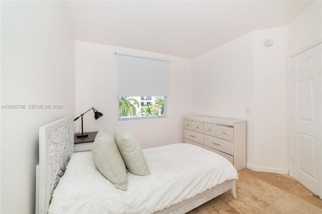 17100 N Bay Road 1501, Sunny Isles Beach, FL 33160