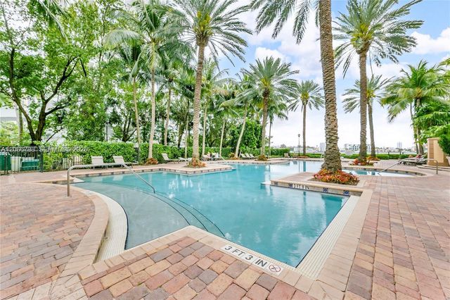 17100 N Bay Road 1501, Sunny Isles Beach, FL 33160
