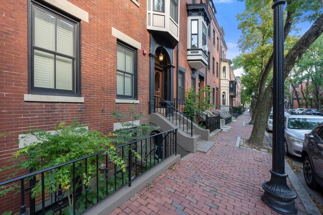 209 W Springfield St 1, Boston, MA 02118