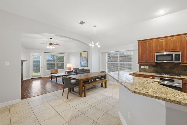 914 Rockton Drive, Wylie, TX 75098