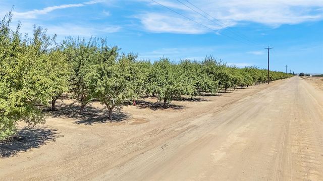 26457 W Oakland Avenue, Coalinga, CA 93210