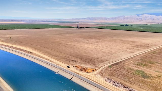 26457 W Oakland Avenue, Coalinga, CA 93210