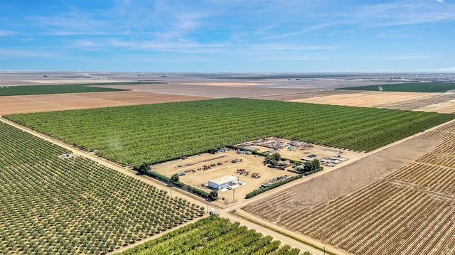 26457 W Oakland Avenue, Coalinga, CA 93210
