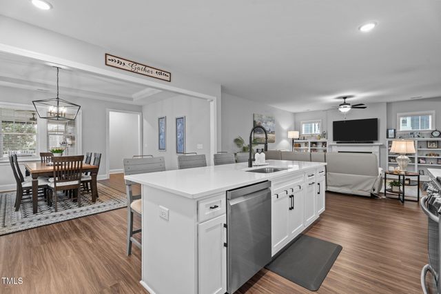 33 Davidson Street, Clayton, NC 27527