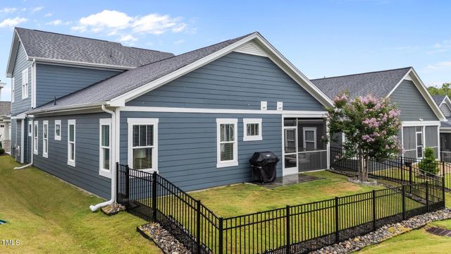 33 Davidson Street, Clayton, NC 27527