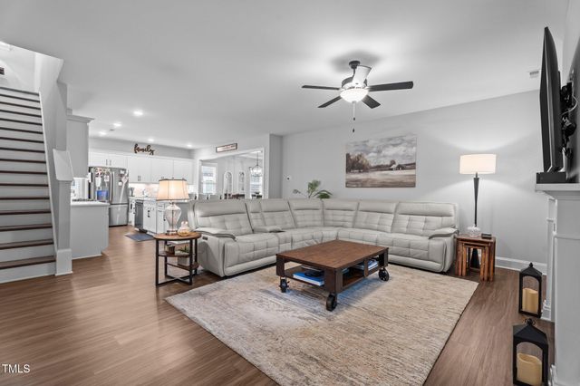 33 Davidson Street, Clayton, NC 27527