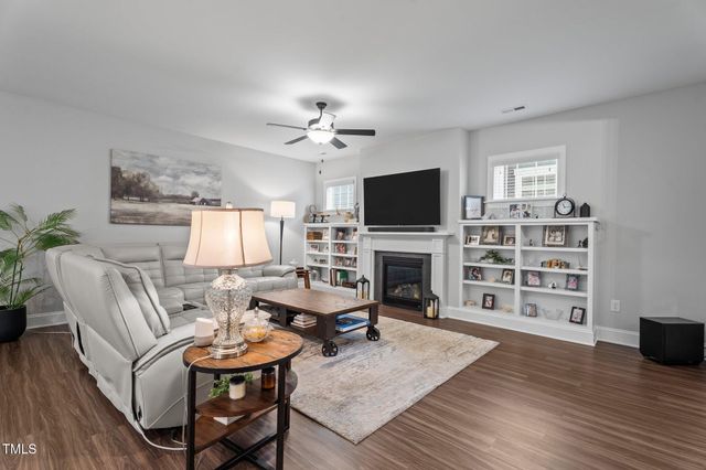 33 Davidson Street, Clayton, NC 27527