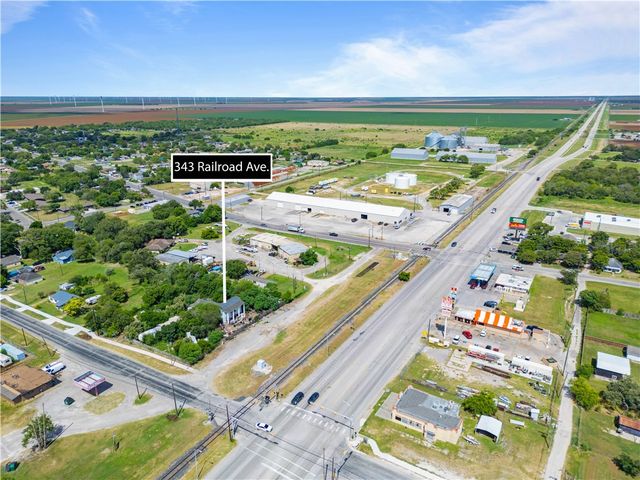 343 Railroad Ave, Taft, TX 78390
