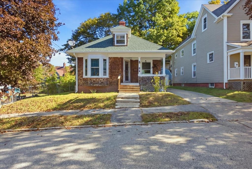 6 Harris Street, Auburn, ME 04210 — exterior