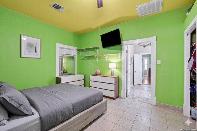 1518 W Travis, San Antonio, TX 78207