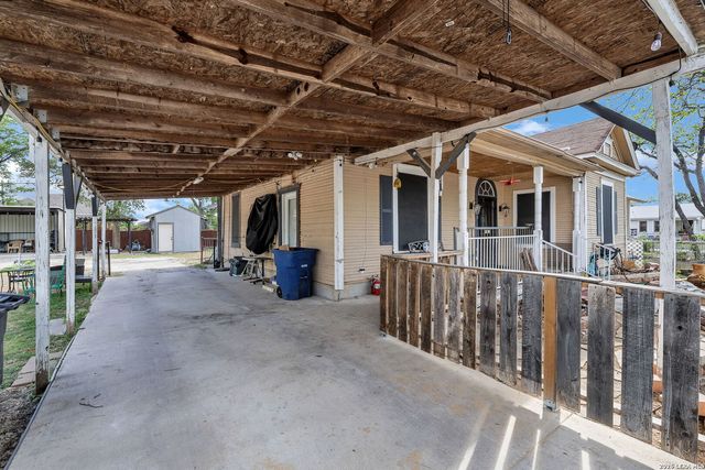 1518 W Travis, San Antonio, TX 78207