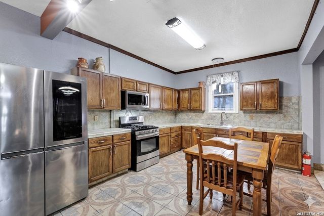 1518 W Travis, San Antonio, TX 78207