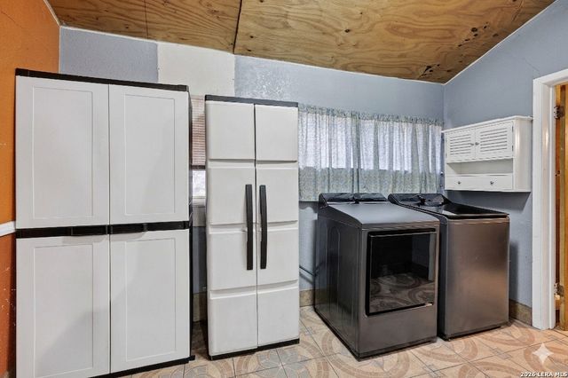 1518 W Travis, San Antonio, TX 78207