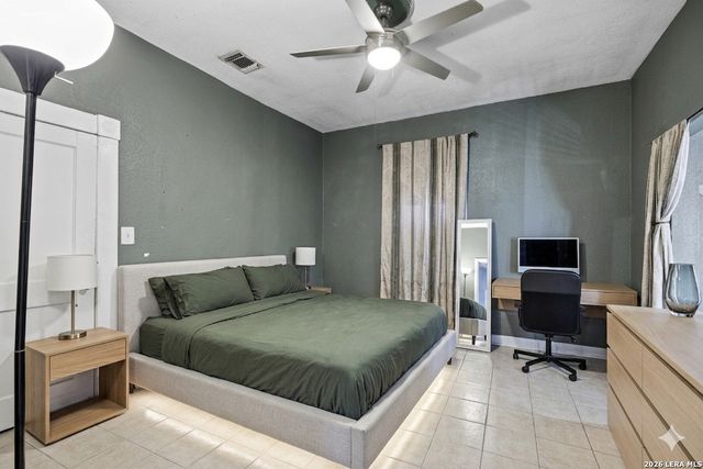 1518 W Travis, San Antonio, TX 78207