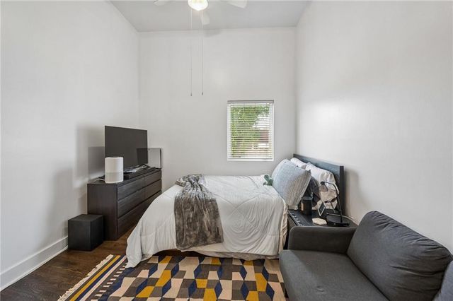 3001 Gillham Road 206, Kansas City, MO 64108