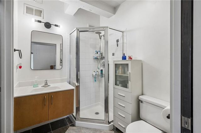 3001 Gillham Road 206, Kansas City, MO 64108