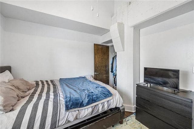 3001 Gillham Road 206, Kansas City, MO 64108