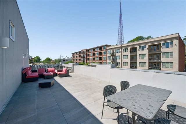 3001 Gillham Road 206, Kansas City, MO 64108