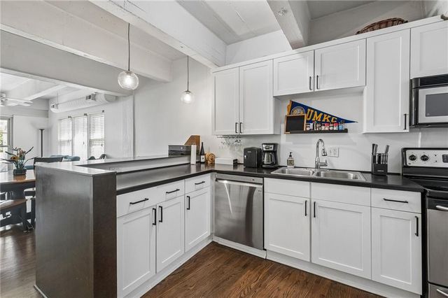3001 Gillham Road 206, Kansas City, MO 64108