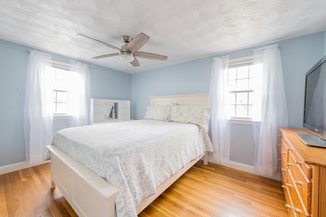 31 Lantern Lane, Plymouth, MA 02360