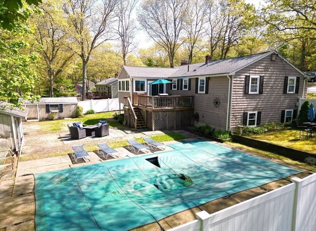 31 Lantern Lane, Plymouth, MA 02360
