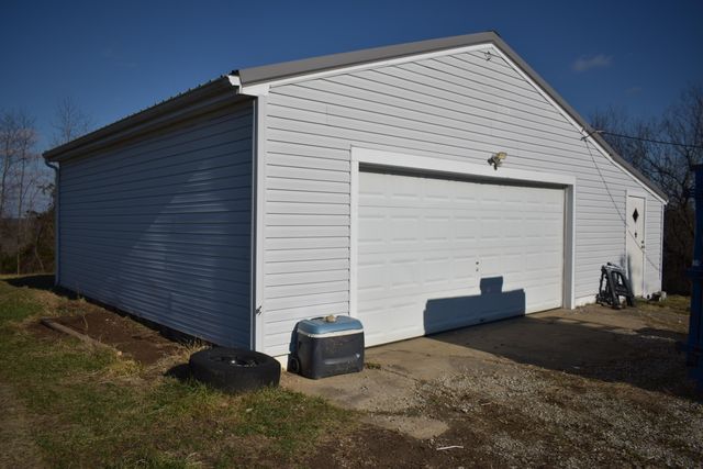 1280 Kays Road, Lawrenceburg, KY 40342
