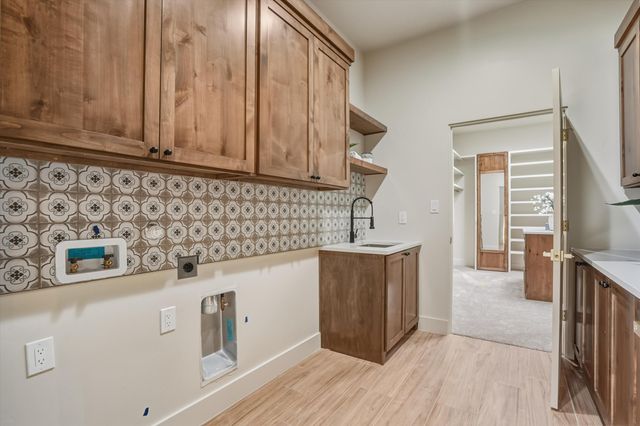 323 Purple Aster Road, Placitas, NM 87043