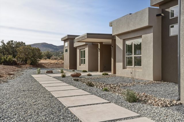 323 Purple Aster Road, Placitas, NM 87043