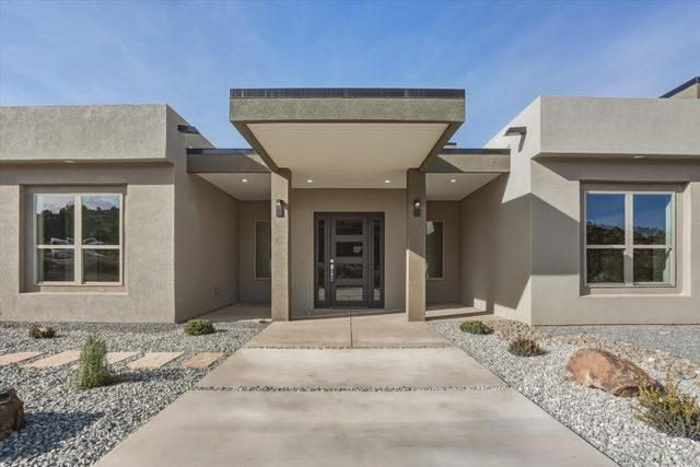 323 Purple Aster Road, Placitas, NM 87043