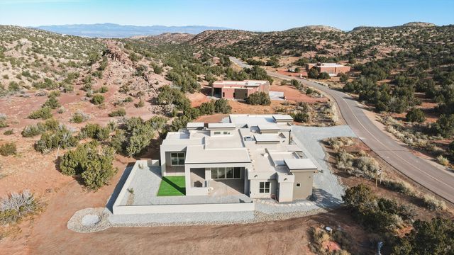 323 Purple Aster Road, Placitas, NM 87043