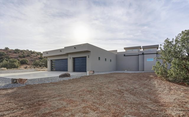 323 Purple Aster Road, Placitas, NM 87043