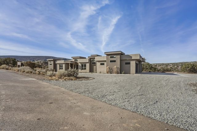 323 Purple Aster Road, Placitas, NM 87043