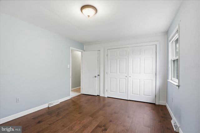42 PINEWOOD AVE, Lititz, PA 17543