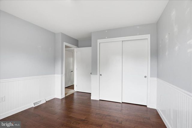 42 PINEWOOD AVE, Lititz, PA 17543