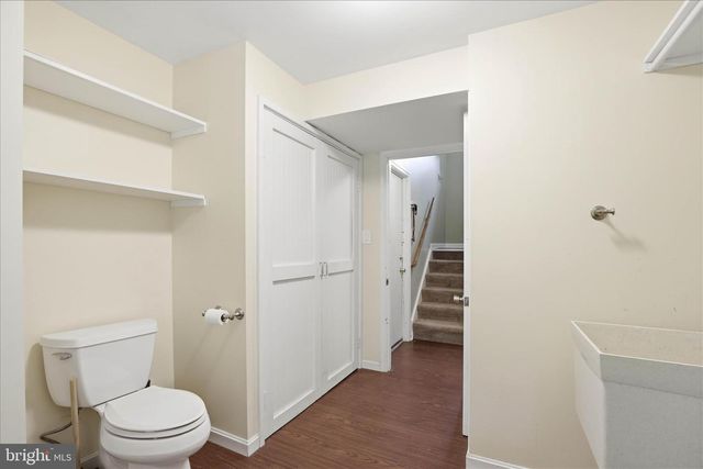 42 PINEWOOD AVE, Lititz, PA 17543
