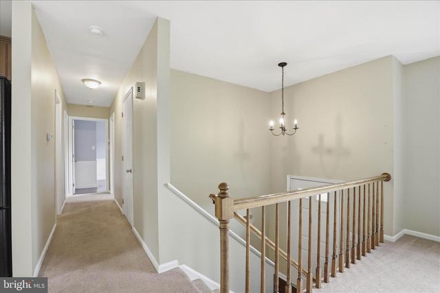 42 PINEWOOD AVE, Lititz, PA 17543