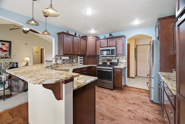 W7122 ENGLEWOOD DRIVE, Greenville, WI 54942