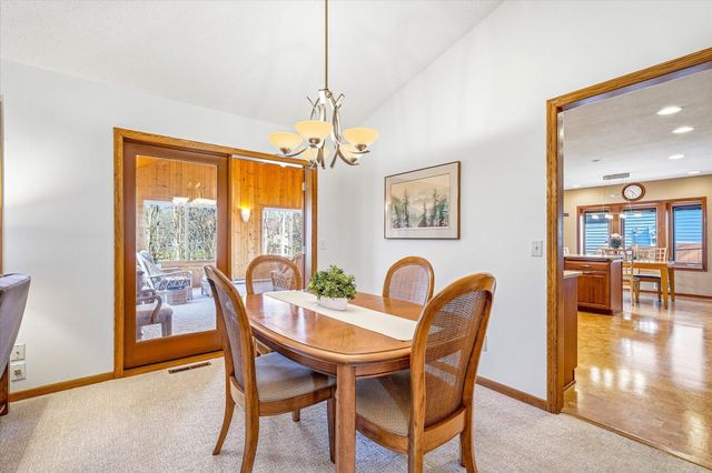 4564 Cliff Ridge Court, Eagan, MN 55123