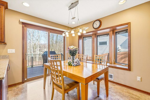 4564 Cliff Ridge Court, Eagan, MN 55123