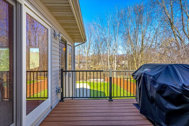 4564 Cliff Ridge Court, Eagan, MN 55123