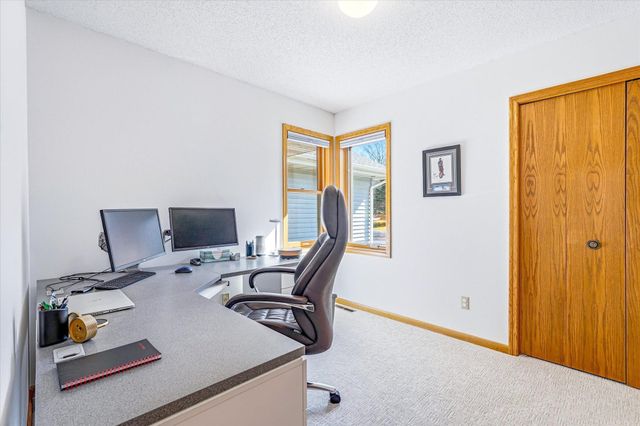 4564 Cliff Ridge Court, Eagan, MN 55123