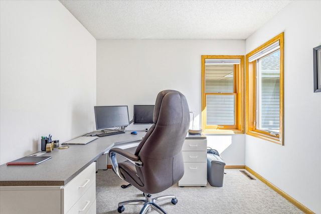 4564 Cliff Ridge Court, Eagan, MN 55123