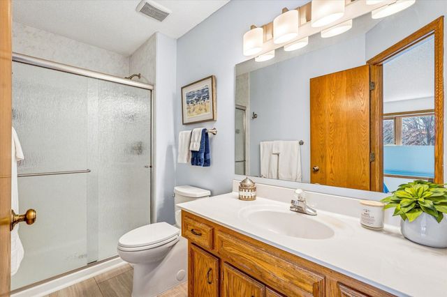 4564 Cliff Ridge Court, Eagan, MN 55123