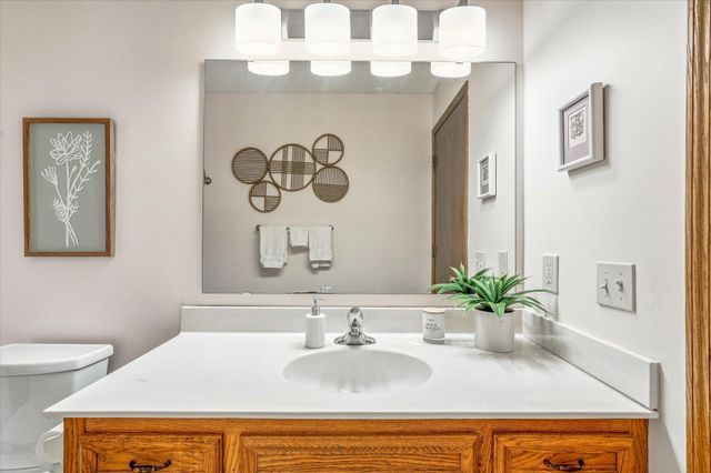 4564 Cliff Ridge Court, Eagan, MN 55123