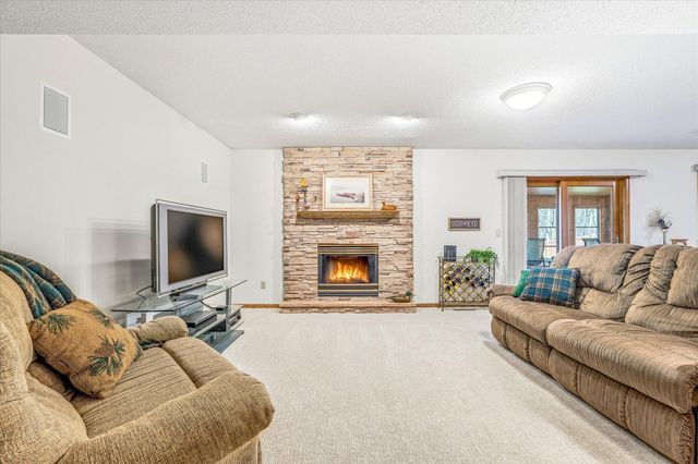 4564 Cliff Ridge Court, Eagan, MN 55123
